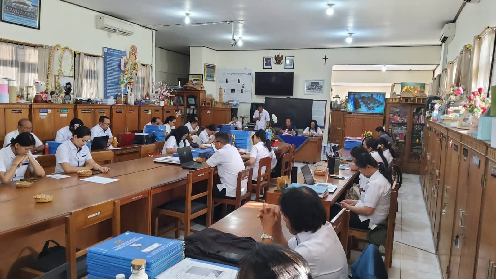 Menutup Tahun dengan Prestasi (4)